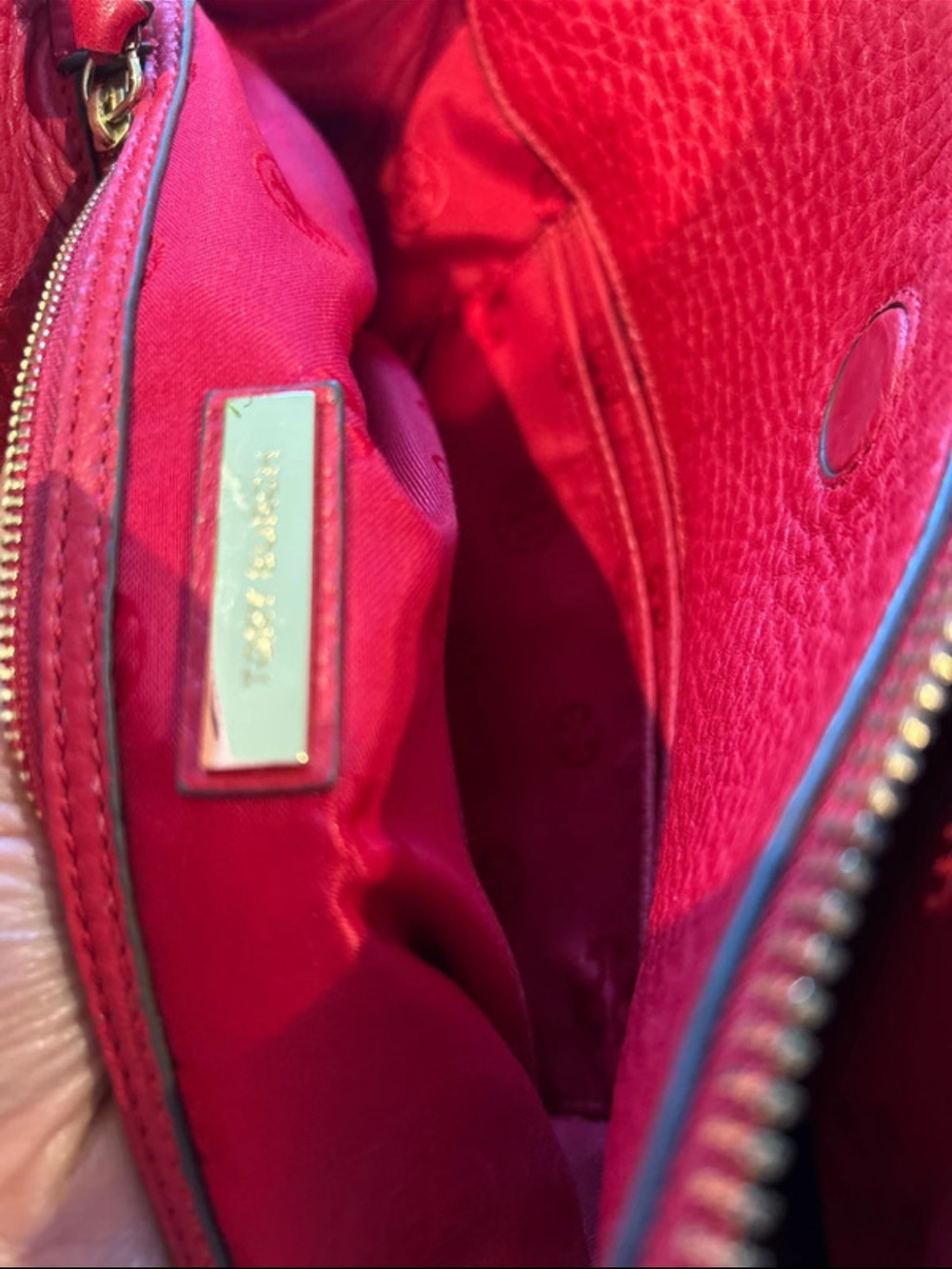 Tory Burch Red Pebbled Leather Satchel with Gold Logo - Picture 8 of 9